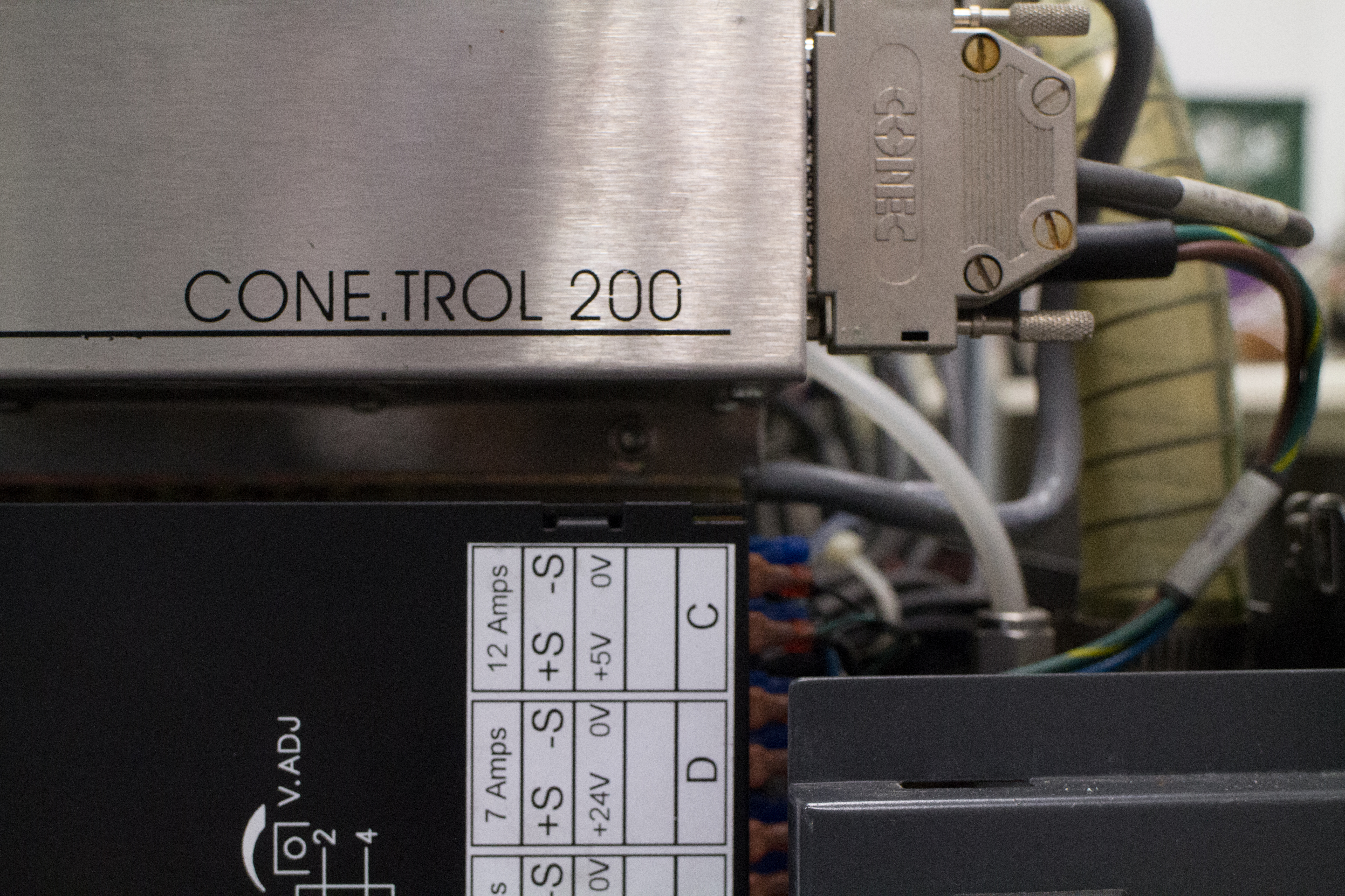 Vacuum interface of a mass spectrometer